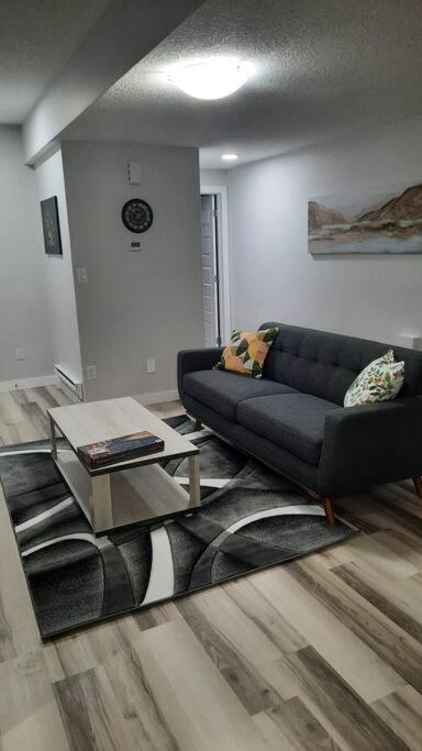 Carsonway Basement Suite Edmonton Exterior foto